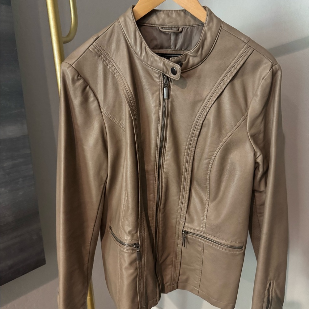 Women's Tan Leather Jacket